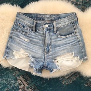 American Eagle Vintage High-Rise Festival short.